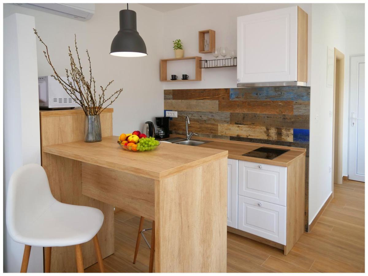 Appartement Makelja *